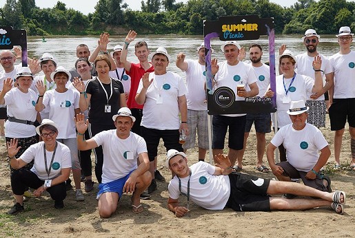 Vrhunska atmosfera na našem pikniku na obali Tise