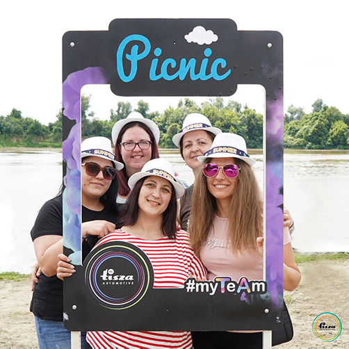 Vrhunska atmosfera na našem pikniku na obali Tise